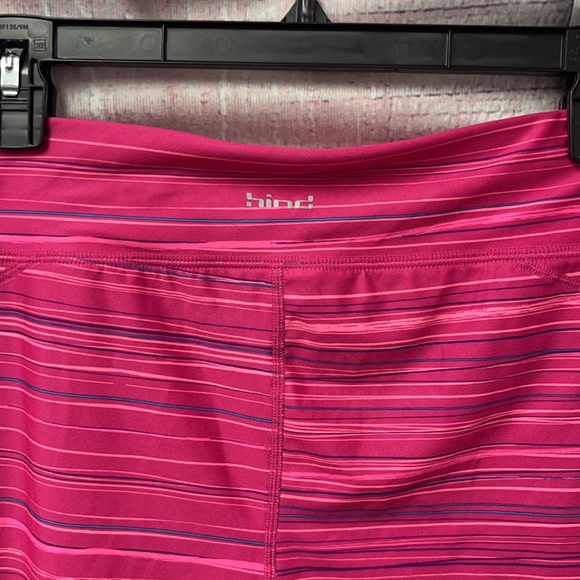 - Brand new Woman’s Hind  Athletic Capri leggings. Size Large - Picture 8 of 13
